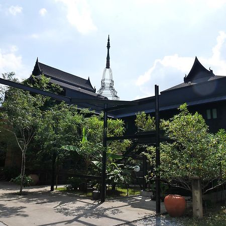 Auberge de jeunesse Silp Pa Ayutthaya Extérieur photo